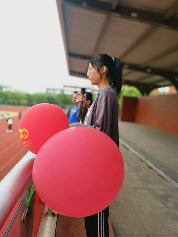 DƬ16.jpg